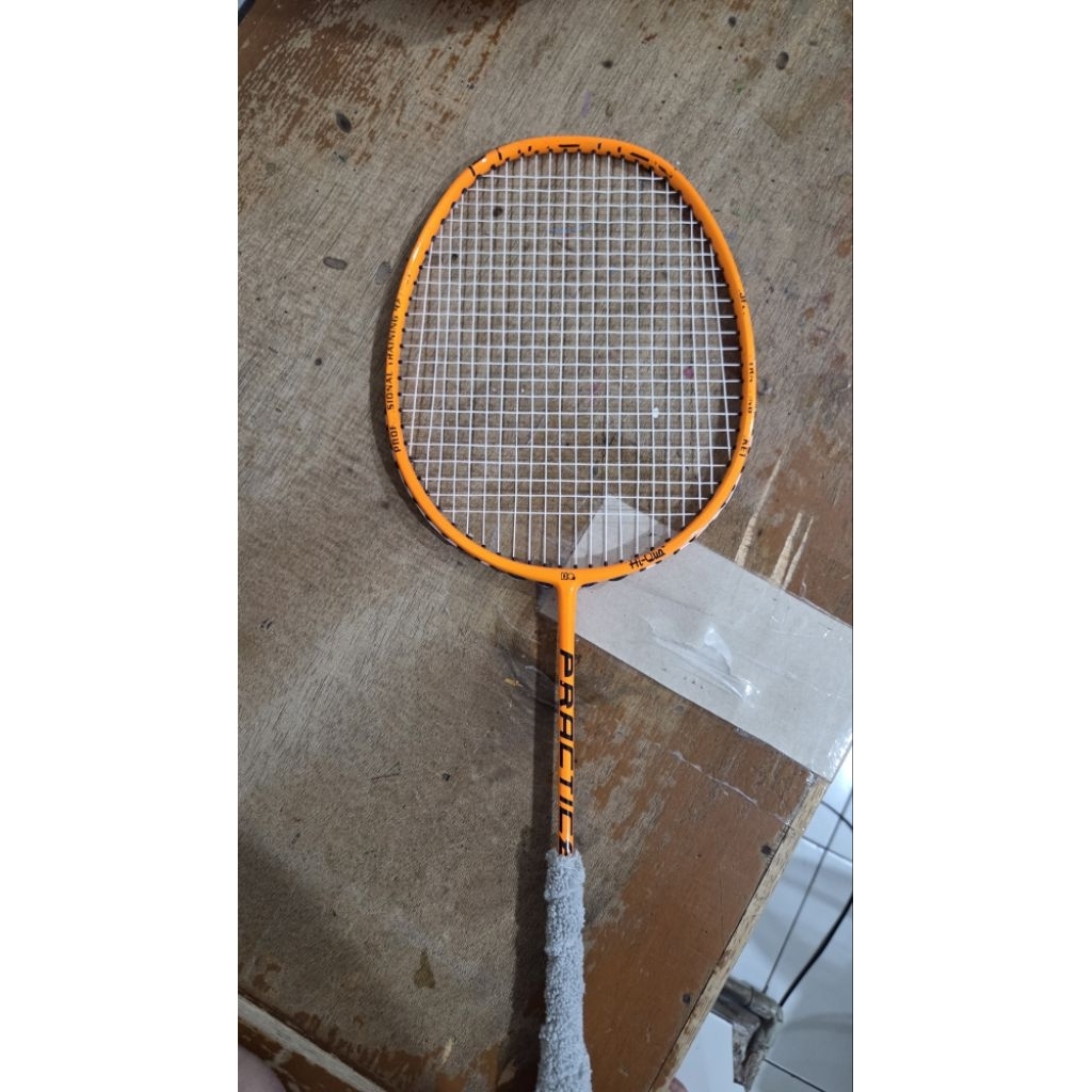 Raket Badminton Hiqua Practice 120 G (100 % Original) Second Bekas