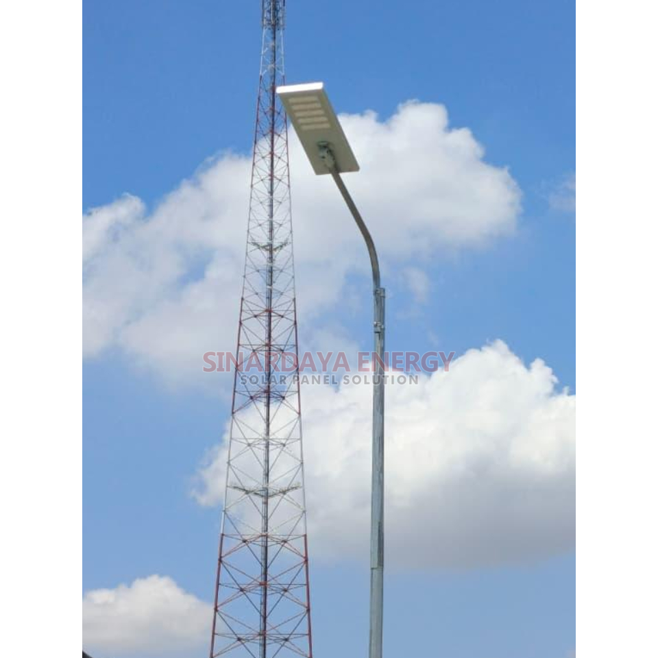 Lampu PJU Tenaga Surya All In One ICOM AIOM 100 Watt - Chip LED Philips Original