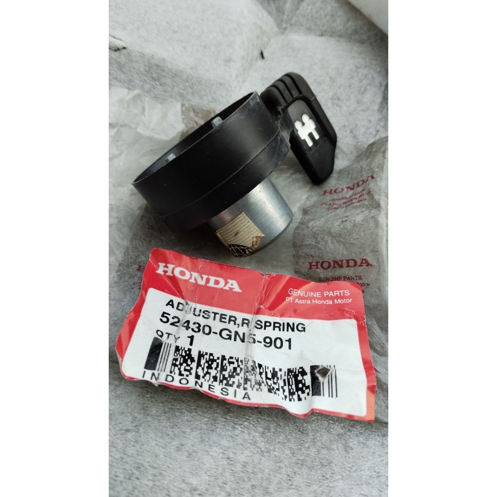 stelan sok belakang stelan skok belakang ajuster R spring 52430-GN5-901 Honda Astrea prima Prima ori