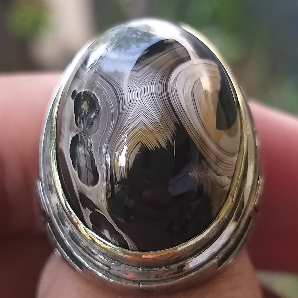 Batu Akik Karang Nunggal Pamor Junder Tarung Latar hitam Tegas Unik Antik Langka Natural 100% Asli A