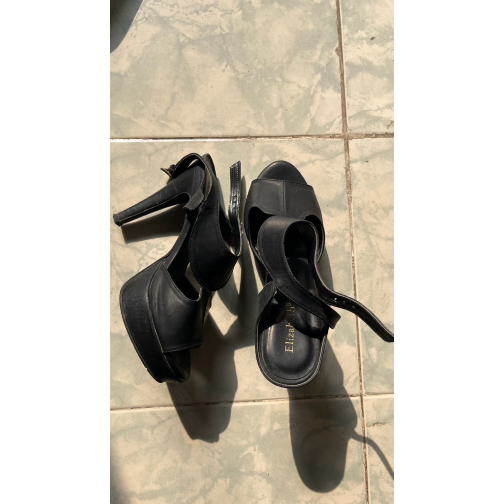 Heels Elizabeth