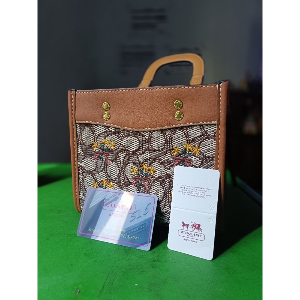 Tas Coach Preloved