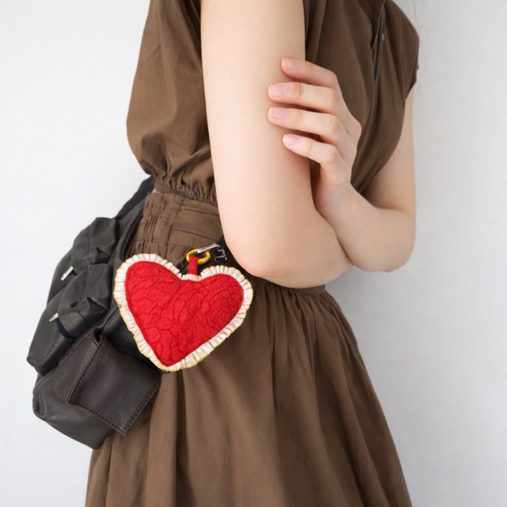 LOVE BOMBING BAG CHARM / KEYCHAIN