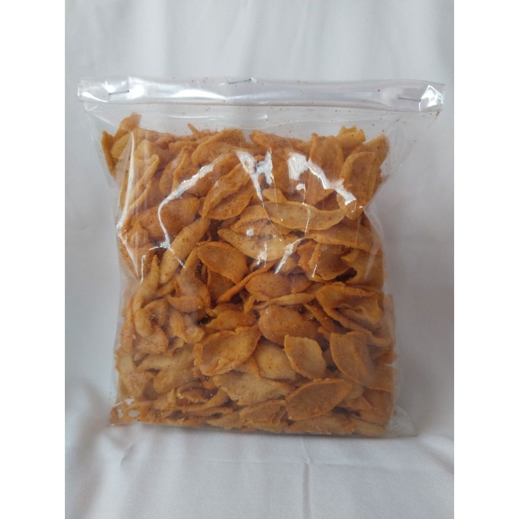 Biji ketapang asin pedas 250gram cemilan snack enak