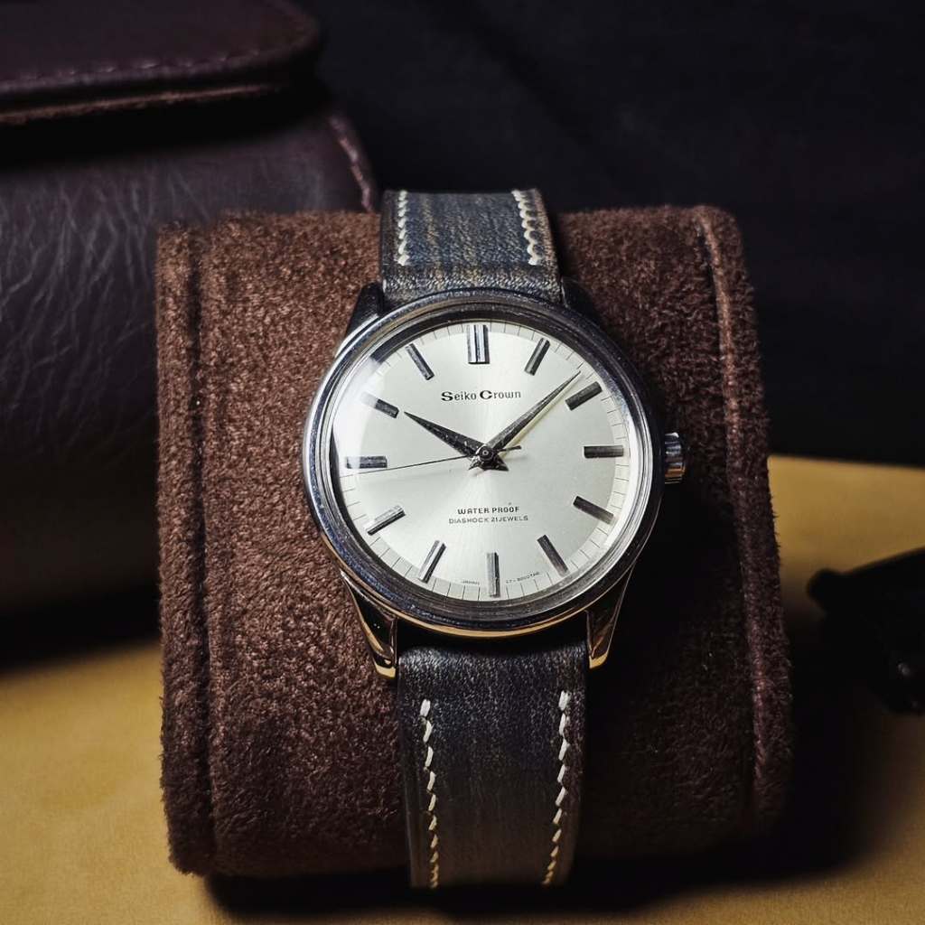 Vintage 1960s RARE Seiko Crown Bold SC Dial
