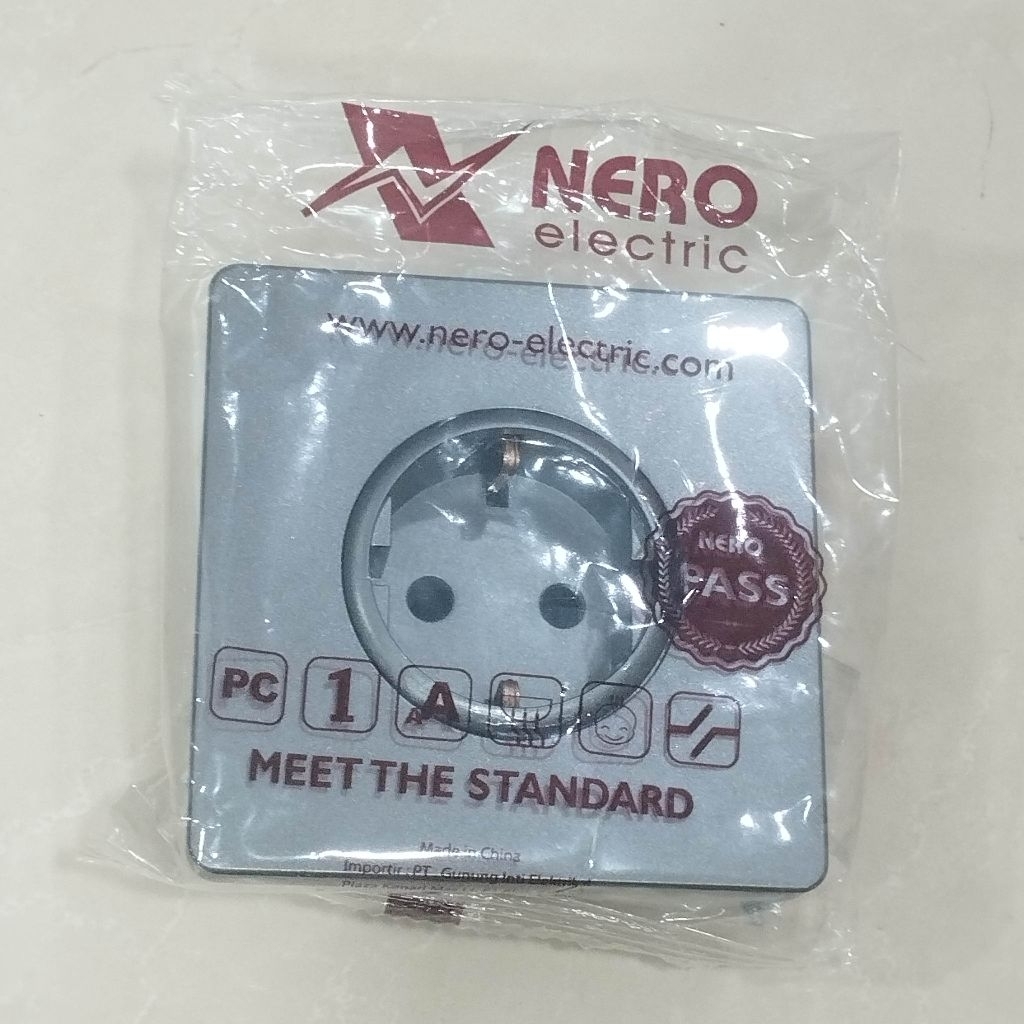 Nero saklar hotel