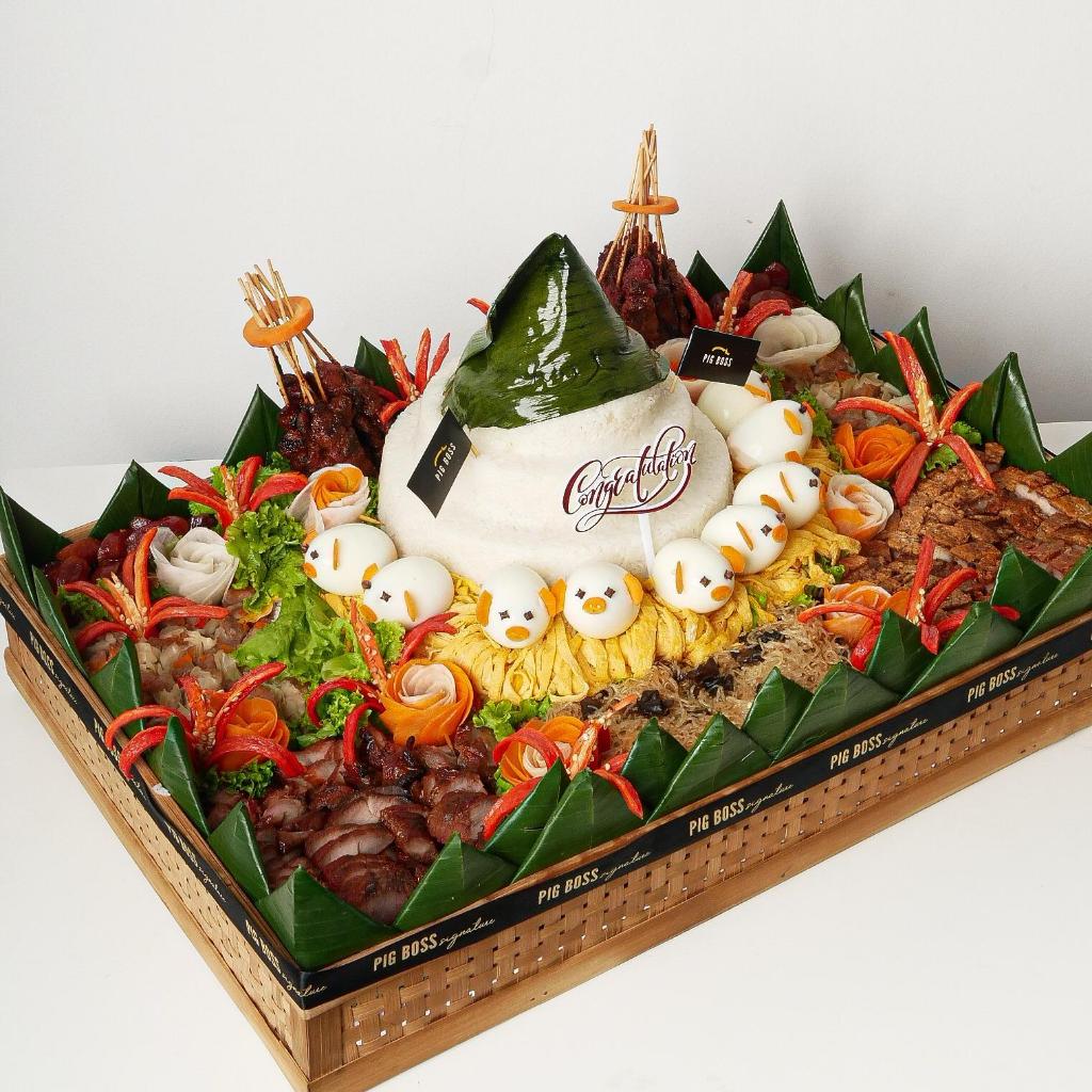 Savory Pork Tumpeng / Tumpeng Babi / Babi Panggang Tumpeng