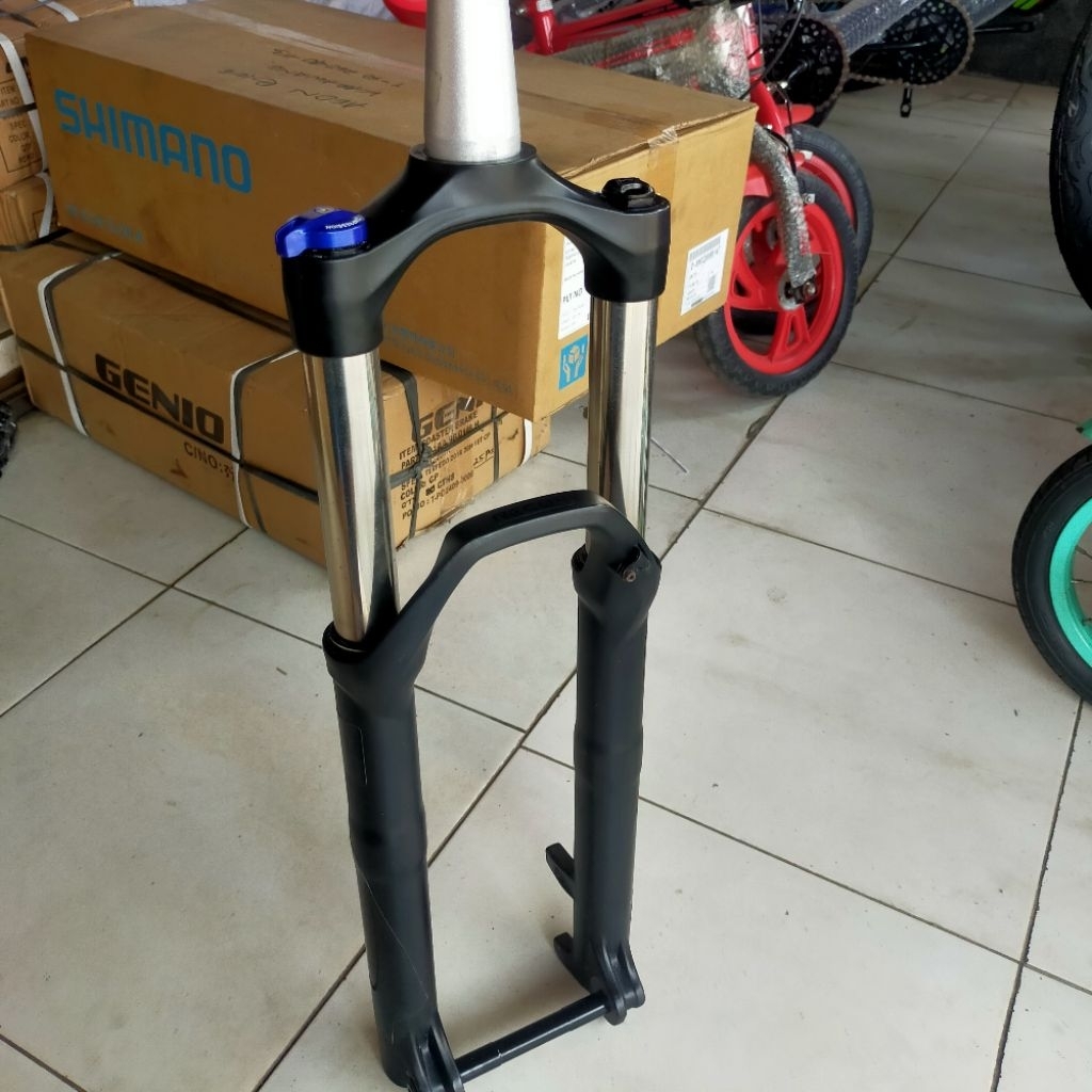 fork rockshox recon 27.5 air ta boost travel 140mm tapered fork sepeda mtb