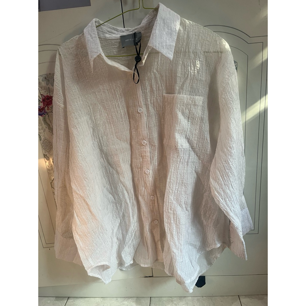 Preloved Kemeja This Is April