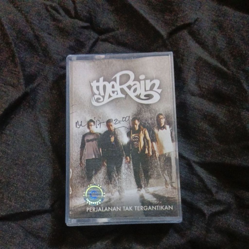 Kaset the rain perjalanan tak tergantikan