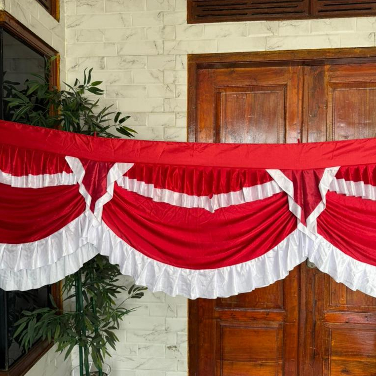 BACKGROUND PONI REMPEL MERAH PUTIH