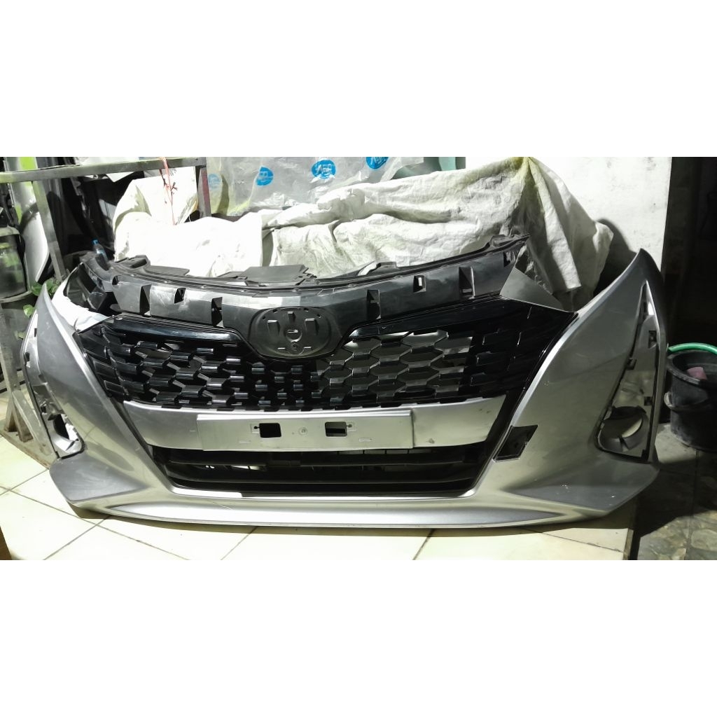 bumper depan toyota calya/sigra paselitf 2021 2025 secon berkualitas 95% layak pakai