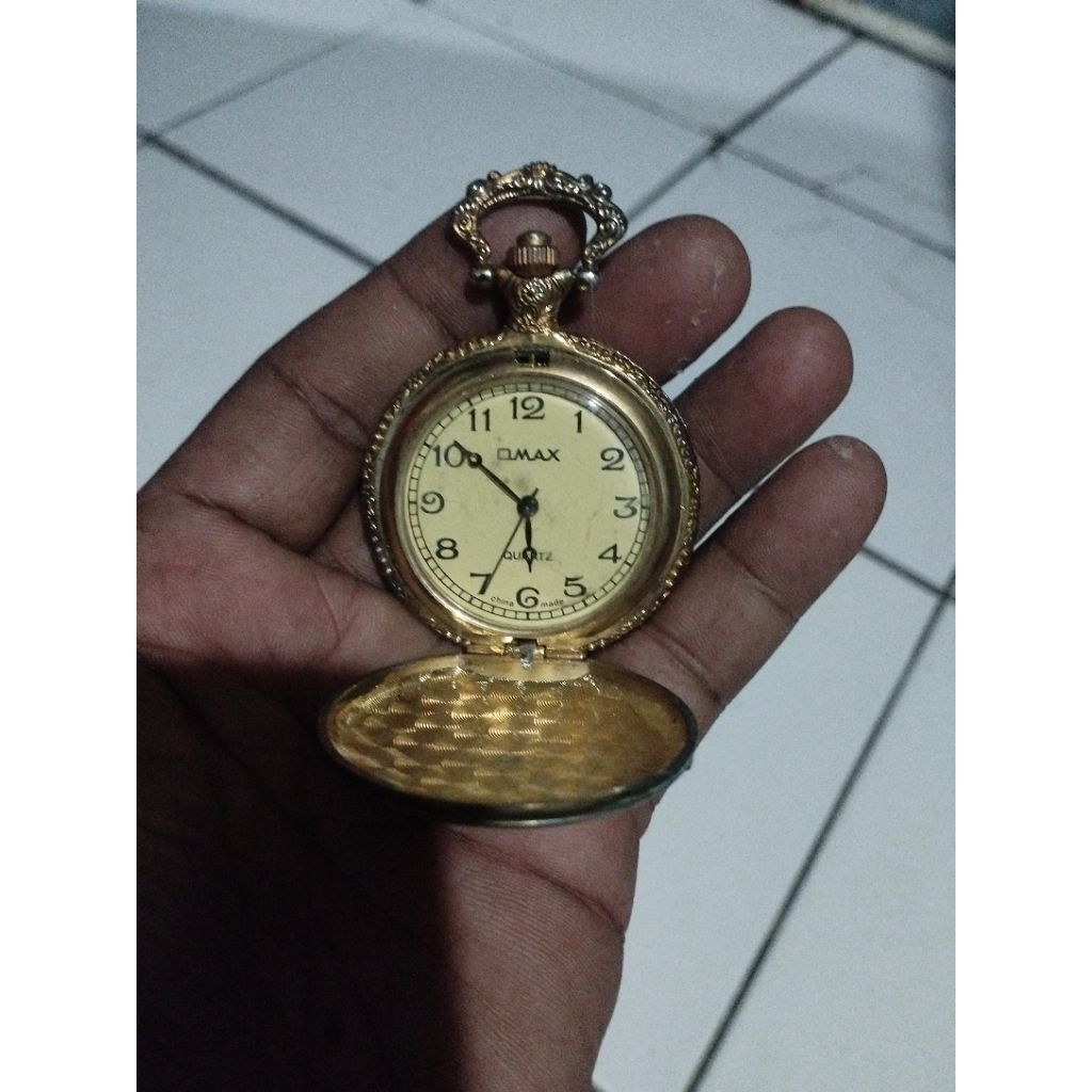 jam saku omax (kondisi mati)