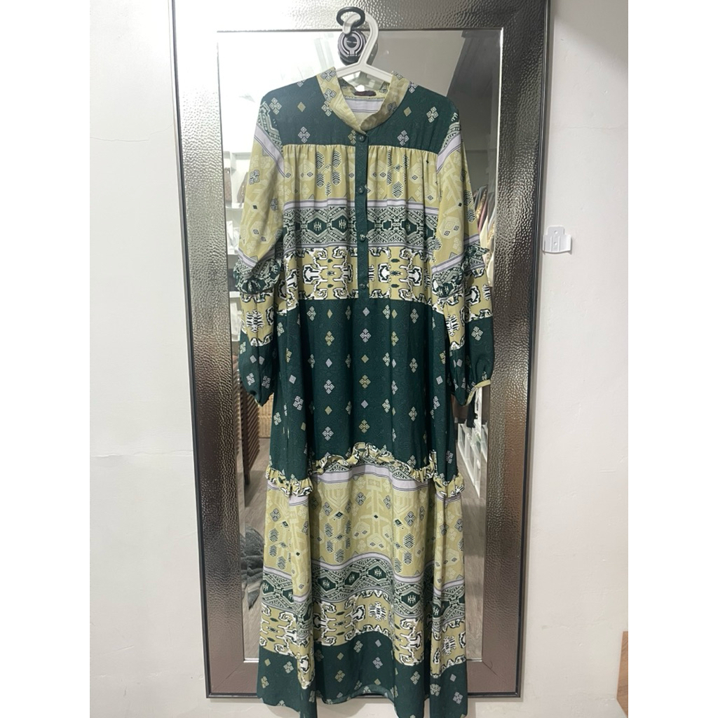 Preloved Dress Abaya Kamilaa by Itang Yunasz