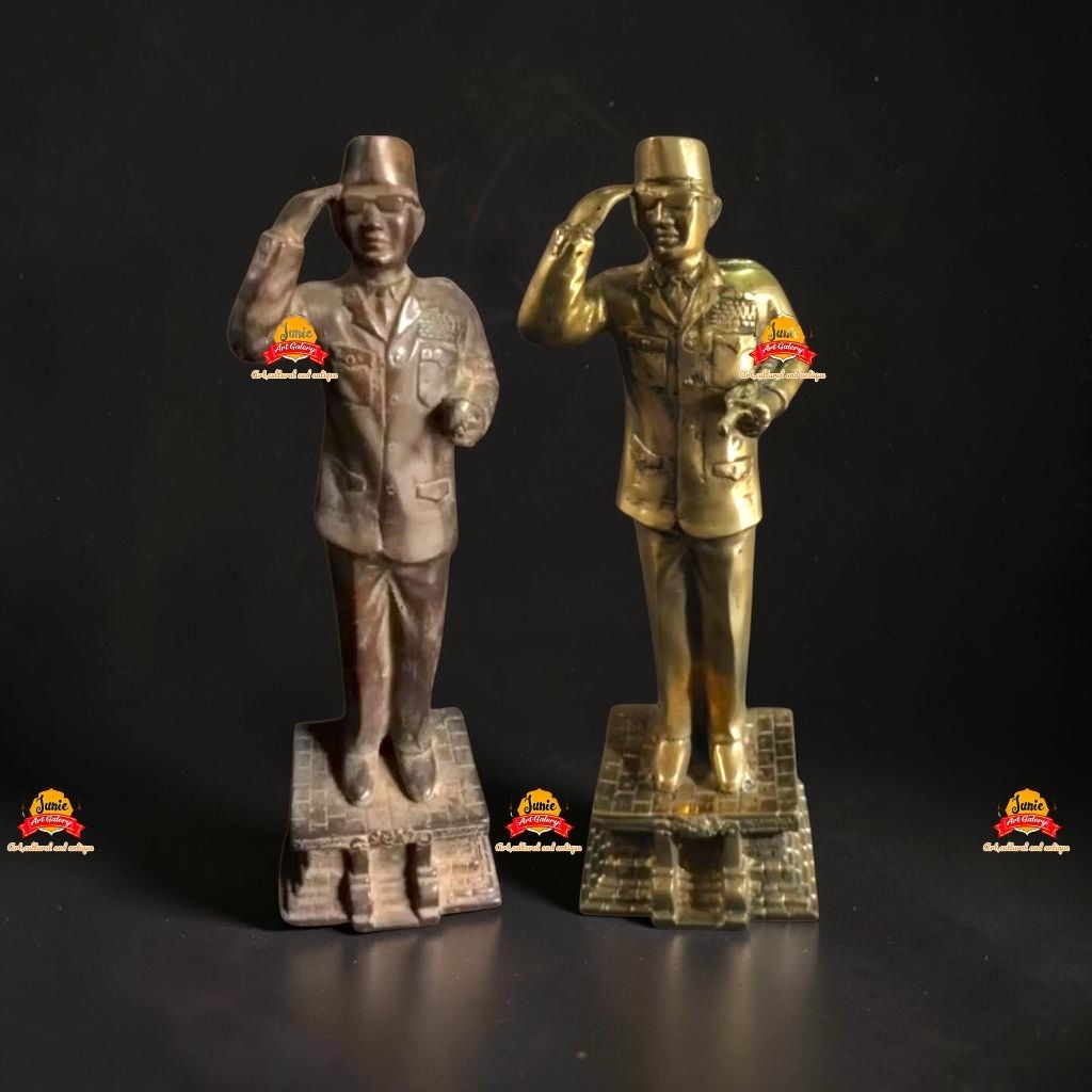 Patung Presiden Sukarno Ir Sukarno Kuningan Warna Emas Dan Hitam Kode Ptk32