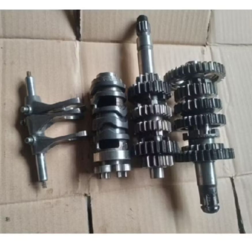 gigi rasio Yamaha R15 6sped PNP vixion old/mx king/mx new/second