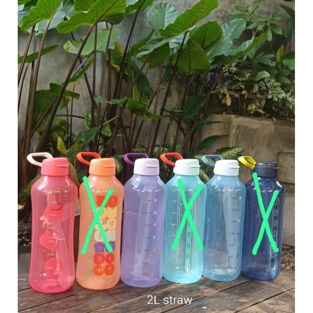 Botol 2 liter plus straw Tupperware