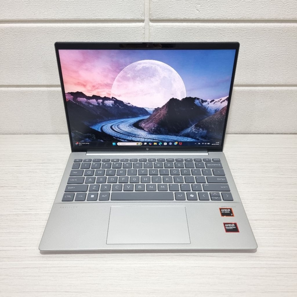 Laptop HP Pavilion Aero 13 BG0777AU RYZEN 7-8840U RAM 16GB SSD 1TB GARANSI ON