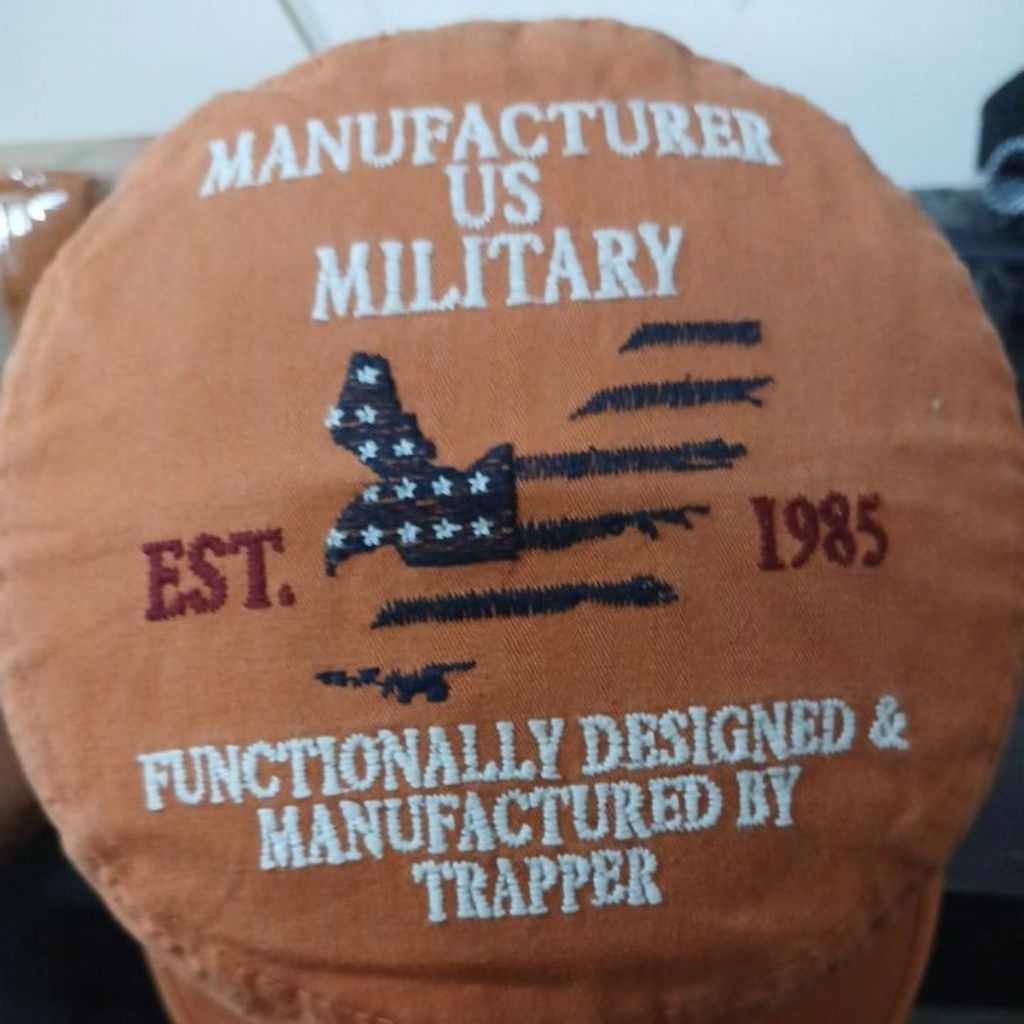 Topi komando vintage bahan katun tebal lembut warna bata logo bordir halus atas dan samping CHUNGLIM
