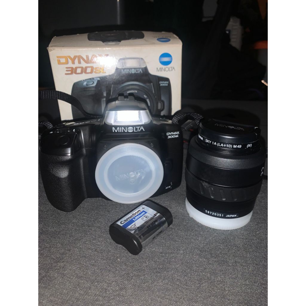 MINOLTA DYNAX 300si (New old stock)