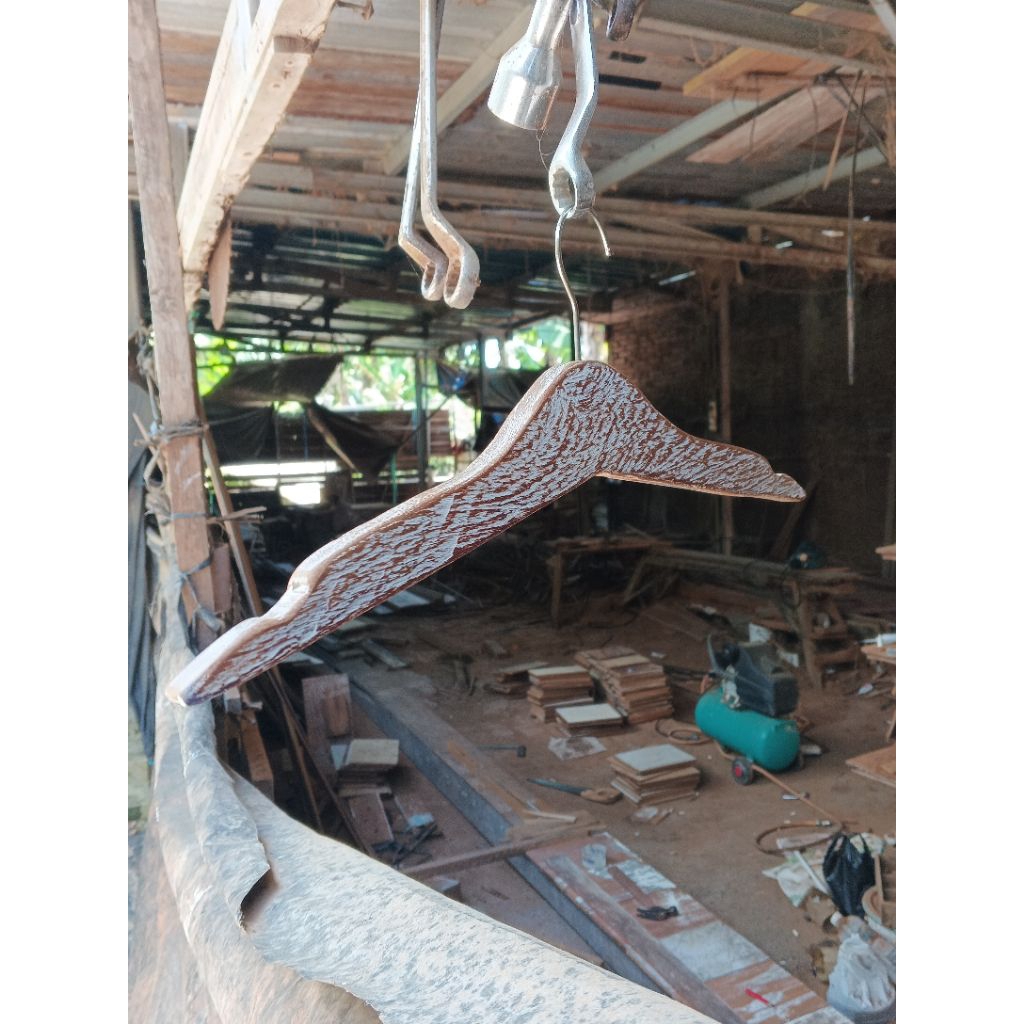 Gantungan Baju Handmade Kayu Jati Bekas