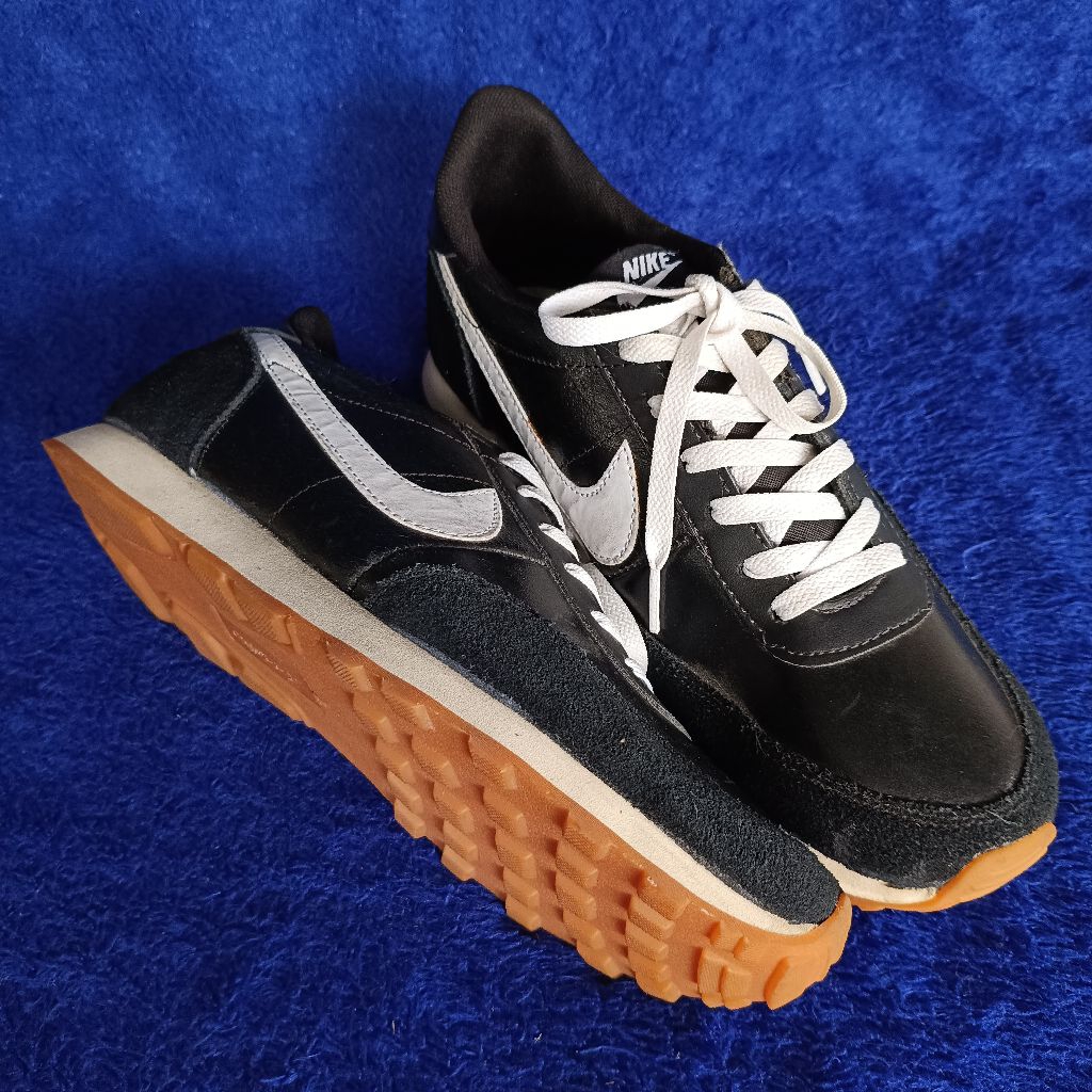 Sepatu Nike Daybreak