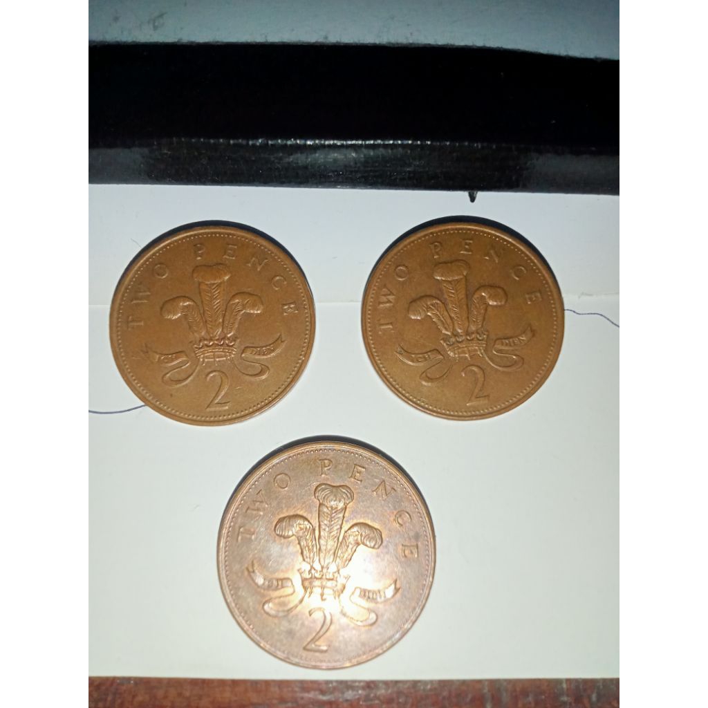 koleksi, antik 2 pence Britania Raya, 1997 & 2002