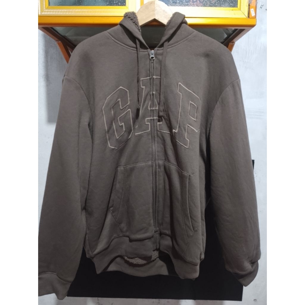 Gap serpa dalam