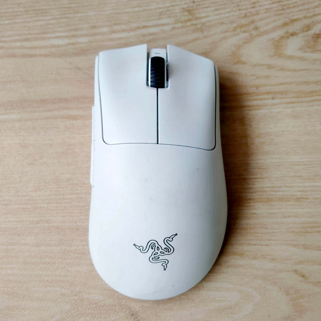 Razer DeathAdder V3 Pro Wireless Gaming Mouse