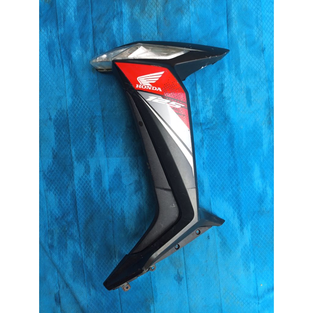 sayap kiri Honda Supra x 125 fi Original / sayap Supra x fi Original copotan