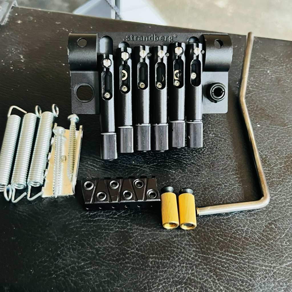 tremolo updown headless gitar STRANDBERG 6string original product