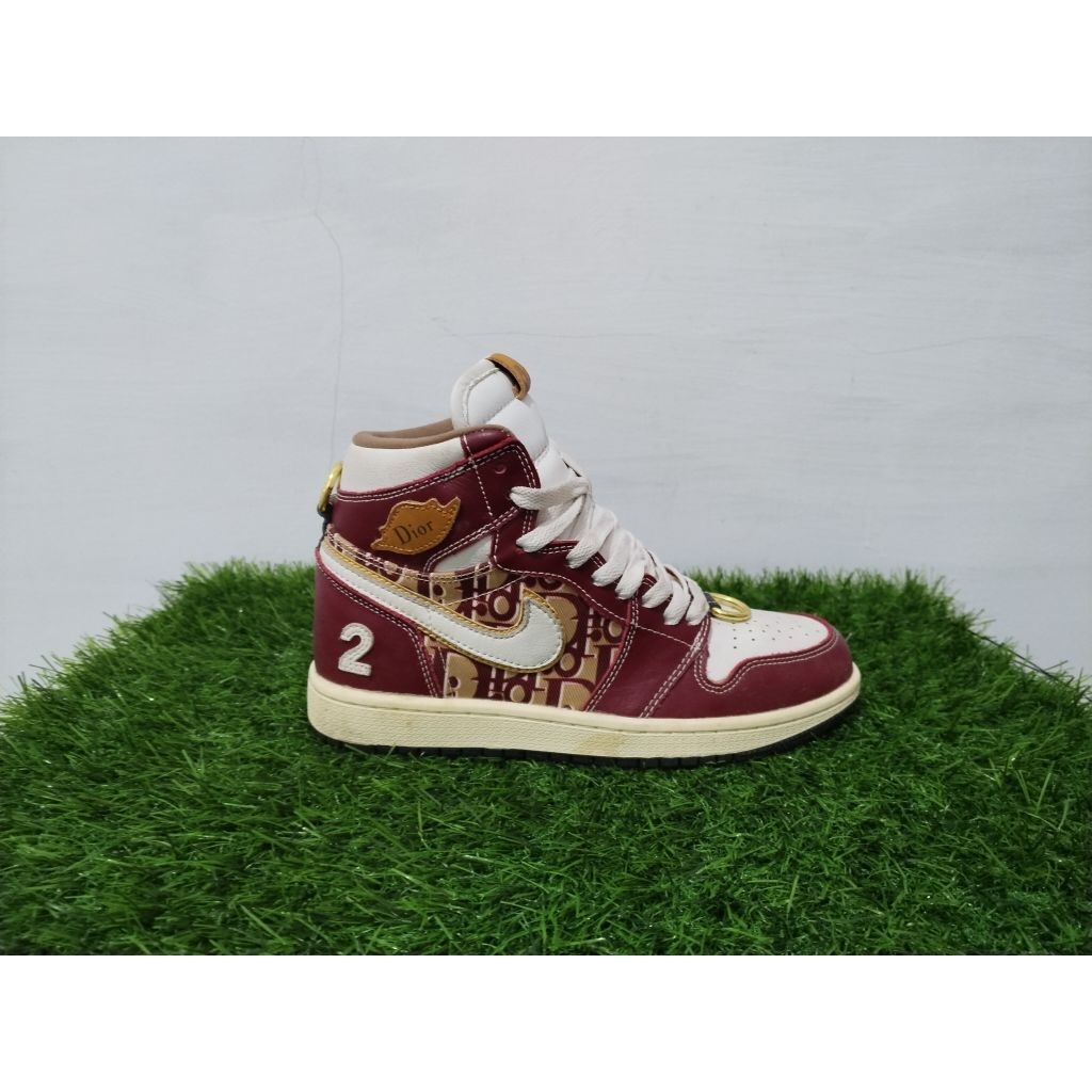 Air Jordan 1 x Dior Size 38