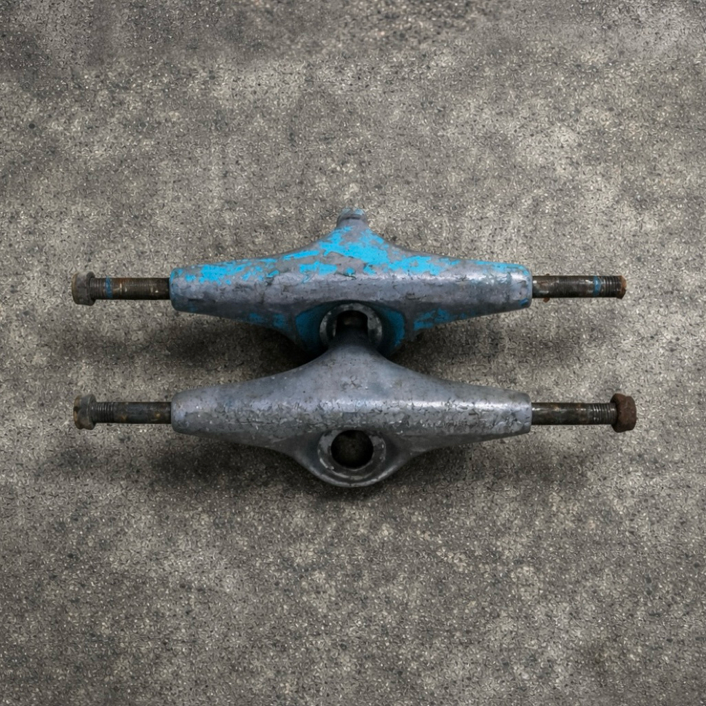 Slant Skateboard - Hanger Truck