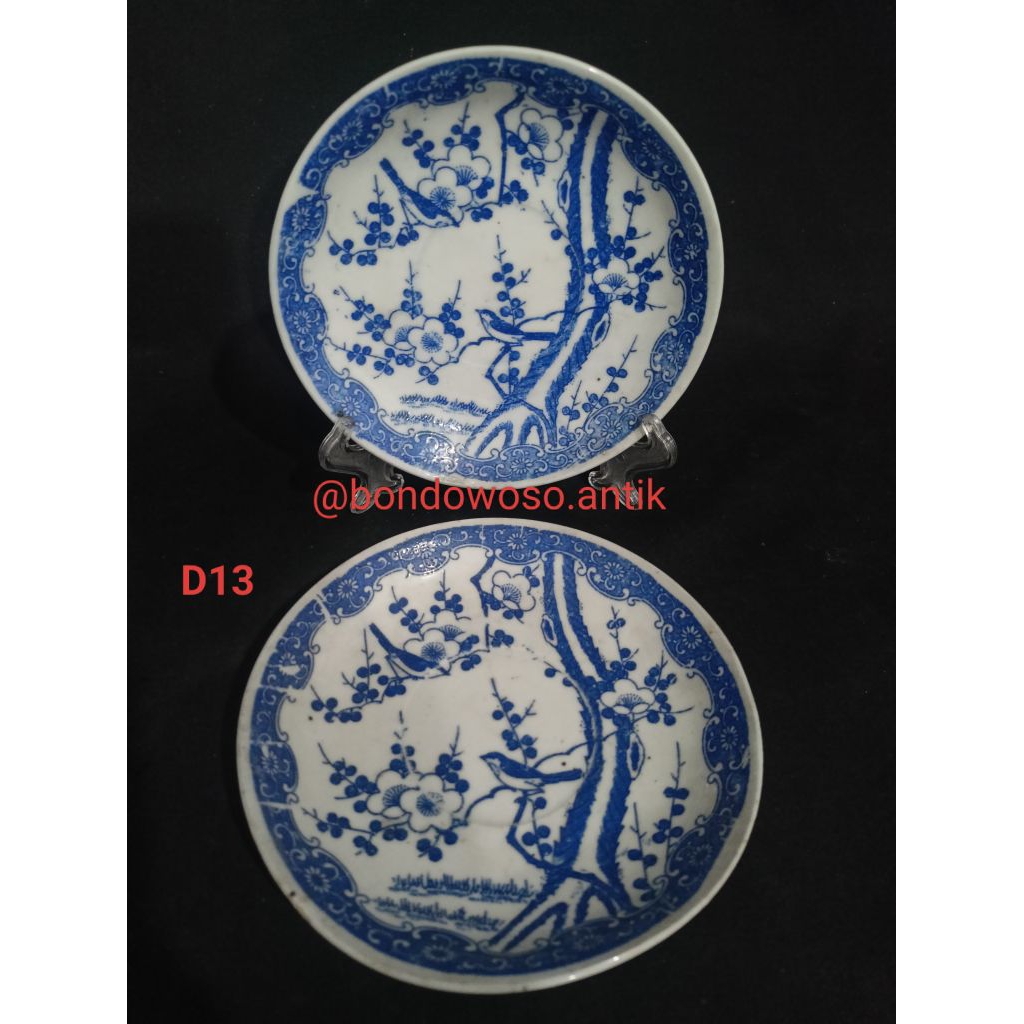 2 PIRING ANTIK JEPANG BIRU PUTIH SIZE KECIL D13