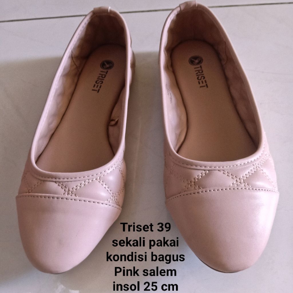 Sepatu wanita preloved second size 39 Triset