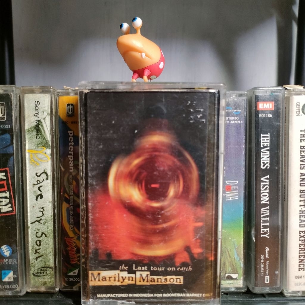 Kaset Pita Marilyn Manson The Last Tour On Earth Lunch Box baca deskripsi