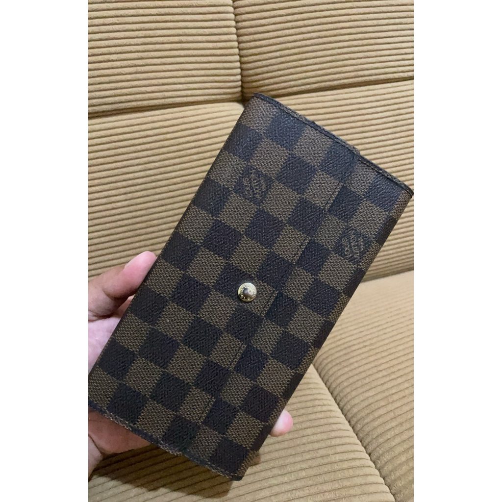 Dompet LV Second