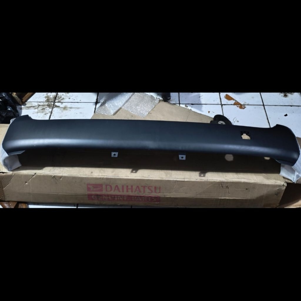 BEMPER BUMPER BELAKANG DAIHATSU GRANDMAX  GRAMAX blind van 52159-bz271-001 original