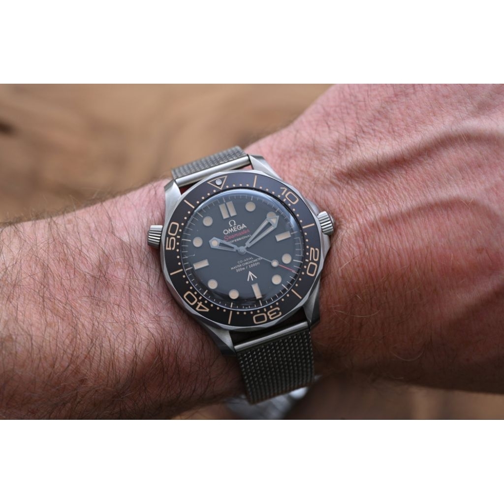 Omega Seamaster Diver 300m 007 Edition 210.90.42.20.01.001