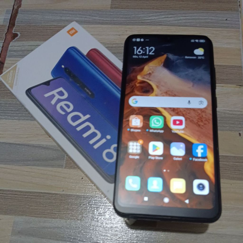 HP REDMI 8 RAM 4/64 GB NORMAL (KET. BACA DISKRIPSI).