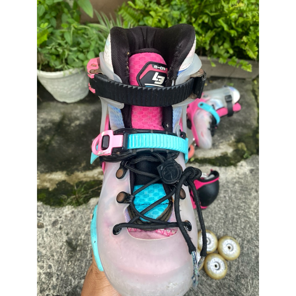 sepatu roda anak bekas