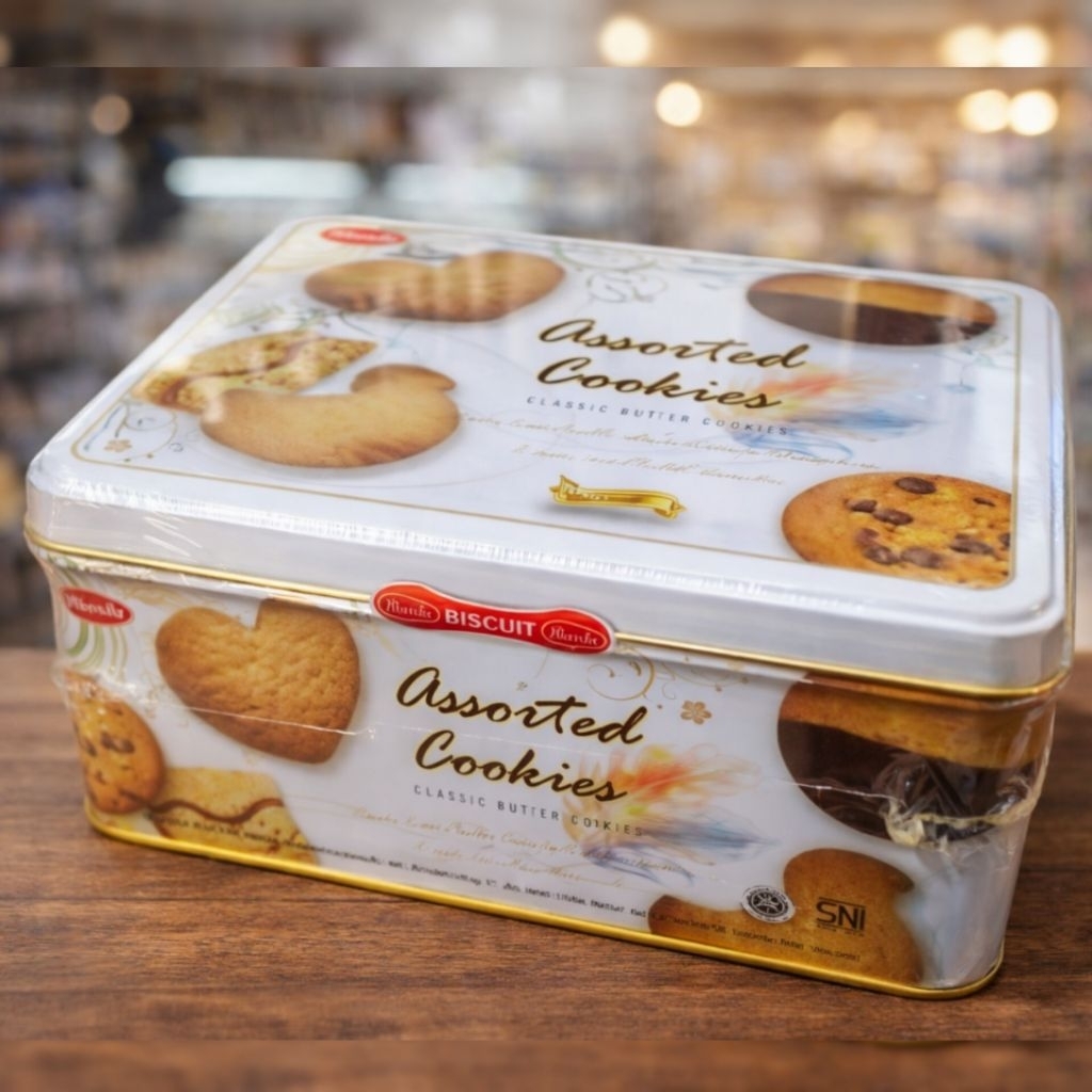 Monde assorted cookies 320 gram/ Monde cookies/ Monde kaleng/ Monde assorted cookies murmer/ Kue mur