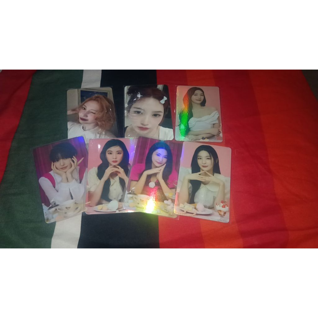 RED VELVET JOY PHOTOCARD