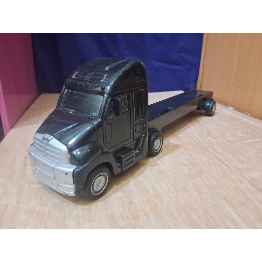 Diecast Truck Merk MOTORMAX Trailer Truck Kenworth T700 Loose Junk Bahan Custom Gandengan Langka Ska