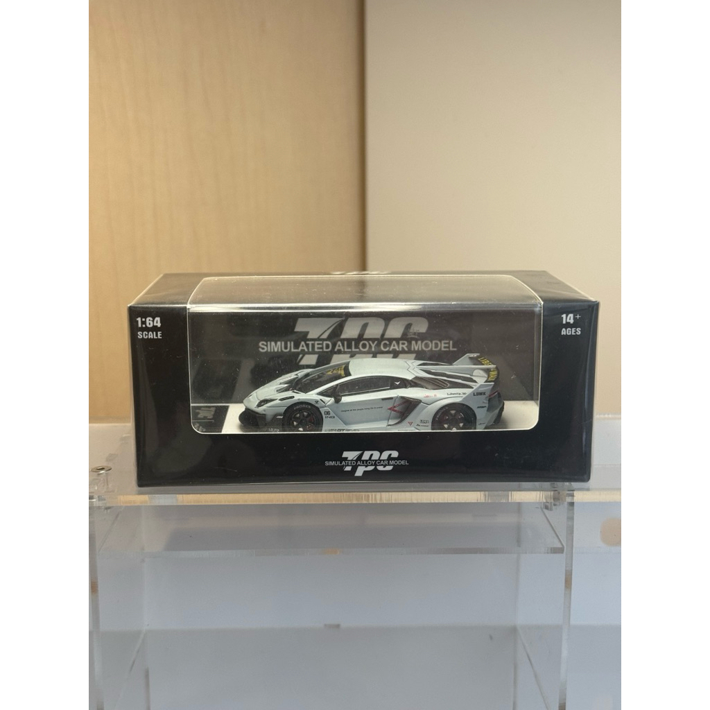 TPC 1/64 Lamborghini Aventador LBWK - Rare item