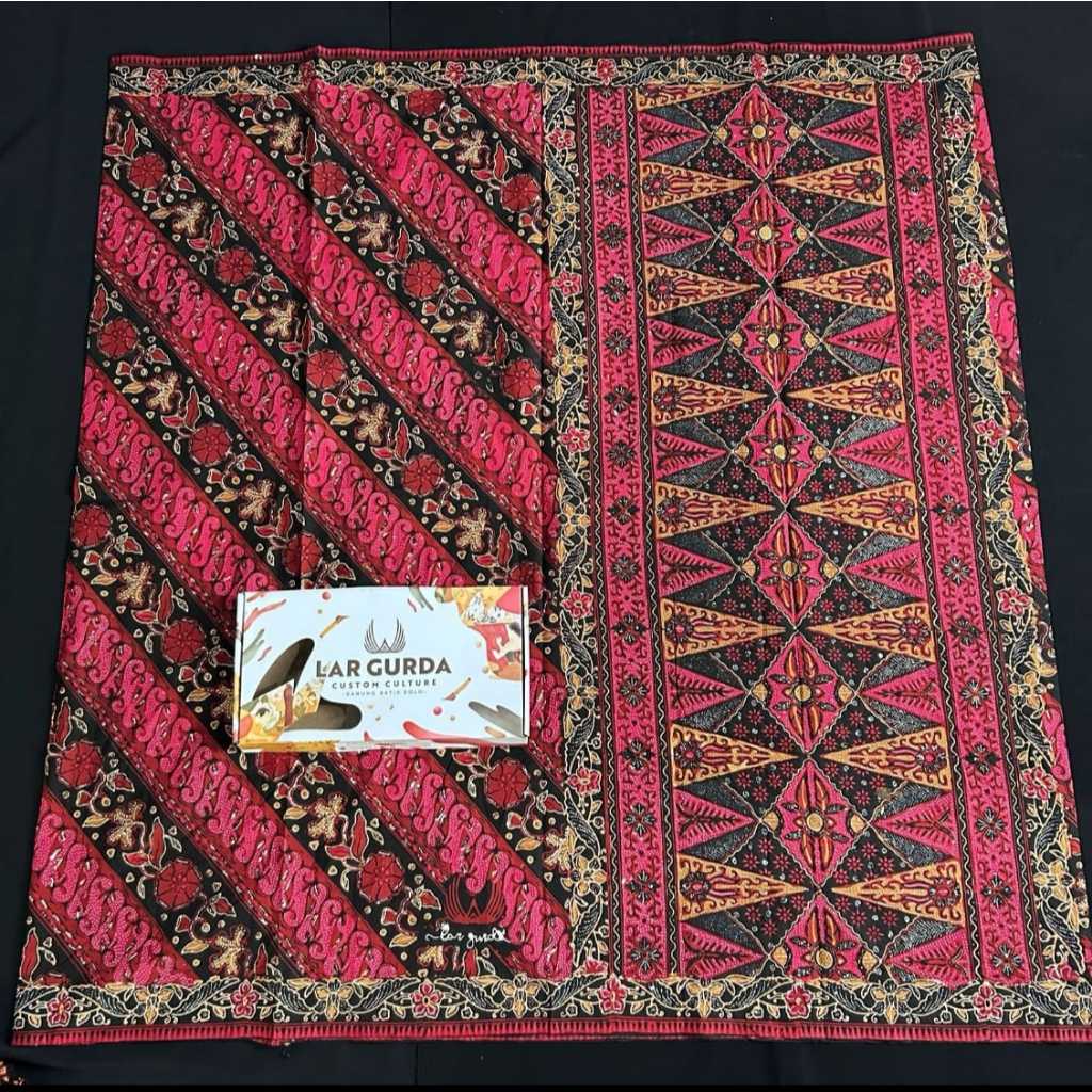 . Sarung Batik Lar Gurda Seri Granitan Elegan