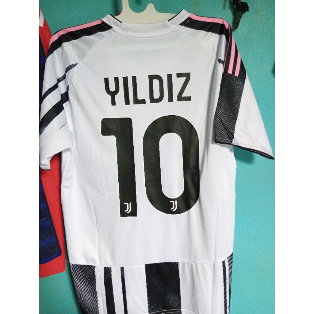 Jersey bola jupentus