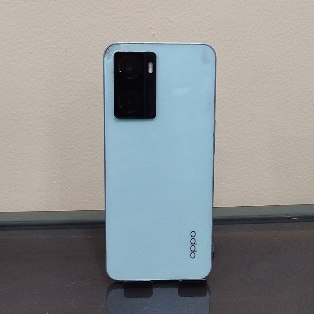 Handphone Oppo A57 Ram 4 128 GB (Batangan, Tanpa Charger)