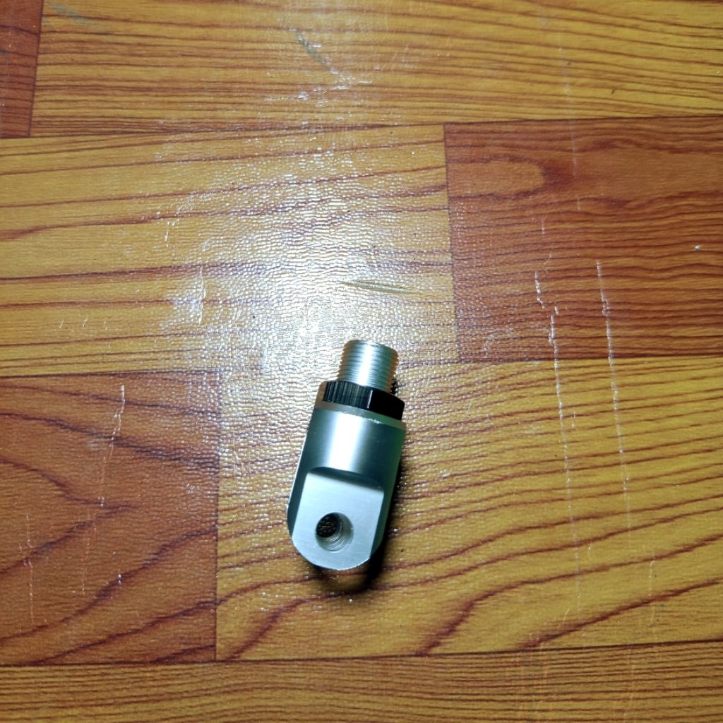 Anting shock belakang matic + mur