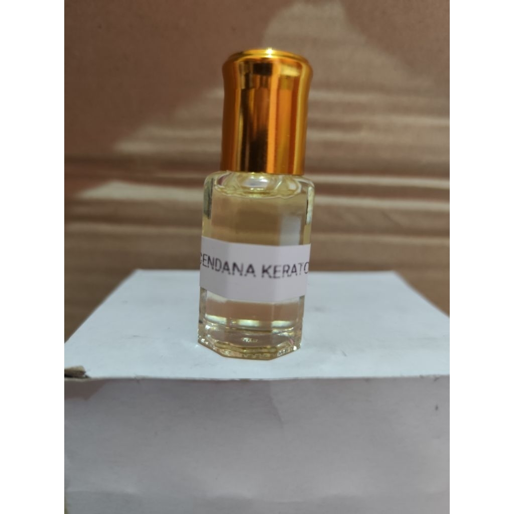 PARFUM SHOLAT MINYAK WANGI CENDANA PUTIH 6ML